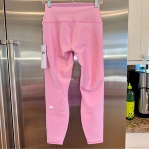 NWT Alo 7/8 Airlift High Waist Legging in Sweet Pink , Brand New Yoga Pants